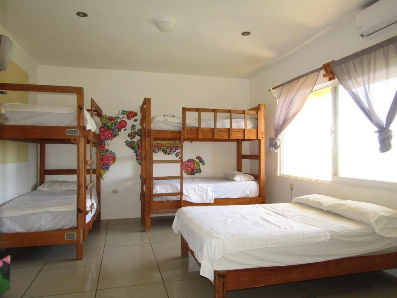 Brisamar Guesthouse Пуерто-Ескондідо Екстер'єр фото